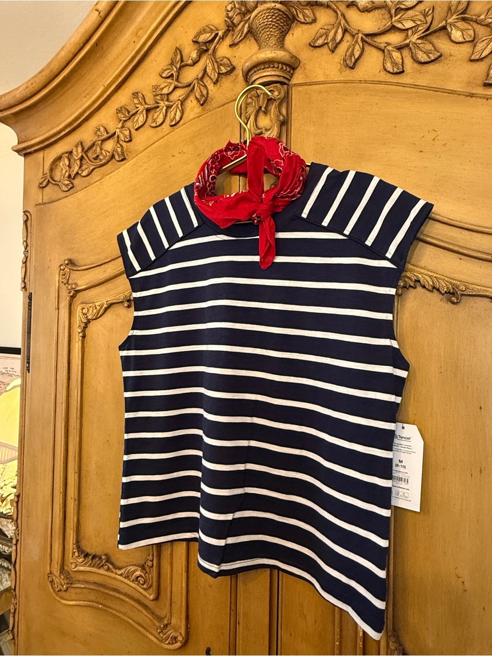 Time and Tru Navy and White Striped Crewneck Tank - Picture 6 of 8